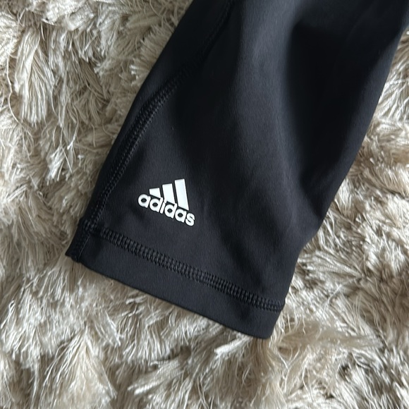 EUC Aeroready women’s capris, size medium - Picture 7 of 8